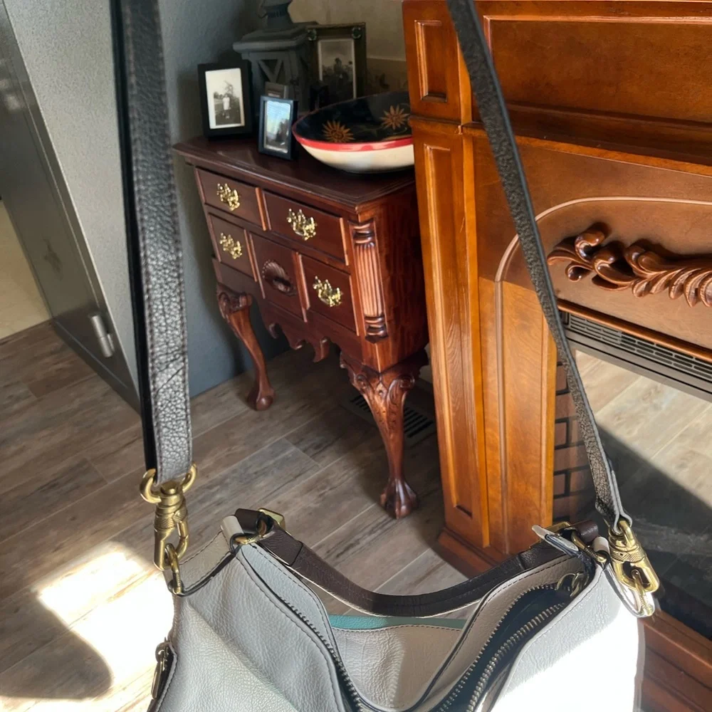 orYany Shoulder/Crossbody‎ Bag - Picture 10 of 16